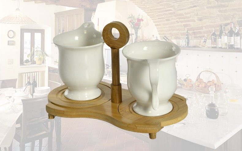 2 Tazze con cuoricino porcellana bianca su base bambu