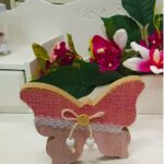 Farfalla decorativa in legno rosa 2 pz