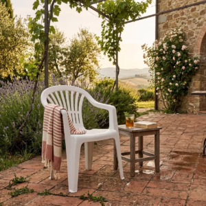 Sedia da giardino impilabile piona